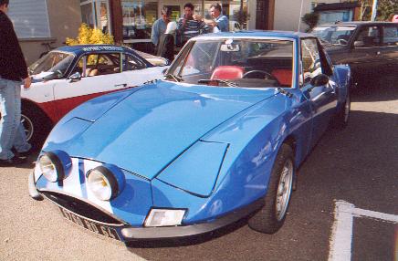 4 cyl - 1288cm3 - 80 ch - 160 Km/h