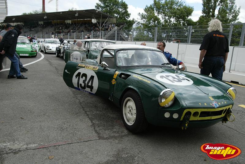 B45D5283.JPG - Triumph Sptfire du Team "Yesterday Racing: Frédéric Clot et Honré Durand